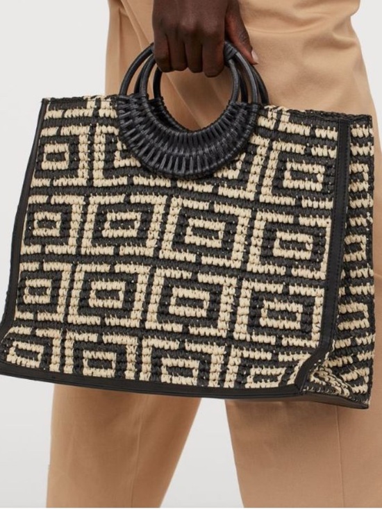 H&M Handbags - H&M Woven Black and Cream Tote Bag with Round Handles ⚜️ And Crossbody Strap